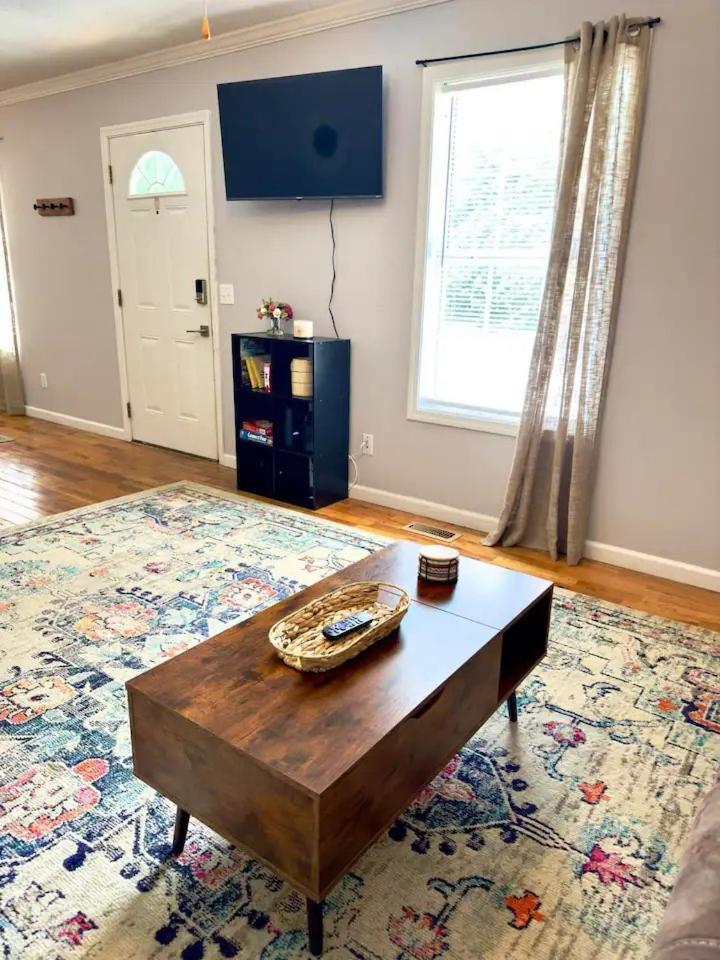 Cozy 2 Bedroom Townhouse Near Lake And Restaurants Guntersville Eksteriør billede